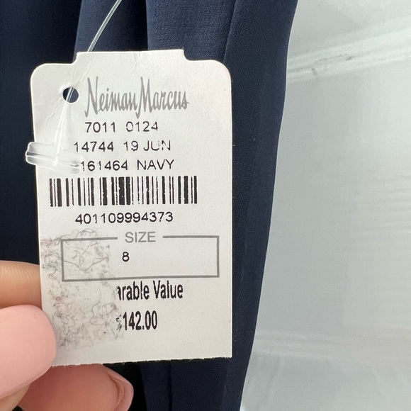 Neiman Marcus Pleated Maxi Dress size 8, New with Tags - Picture 4 of 9